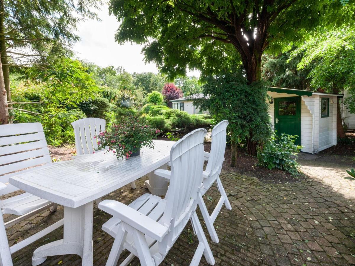 Tasteful Chalet Near Ommen For Family Stegeren Exterior photo